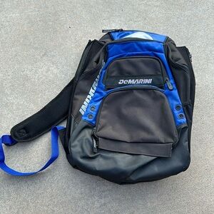New demarini softball/baseball bag
